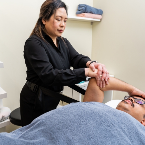 assisted-stretching-Haney-Physiotherapy-Maple-Ridge-BC